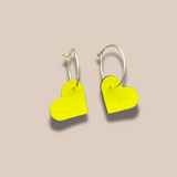 Boucles d´oreilles Sweetheart en cuir fluo